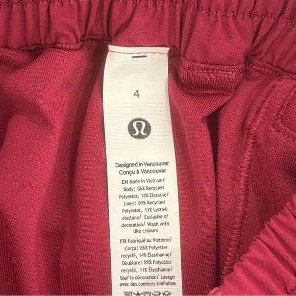 NWT Lululemon Hotty Hot High Rise Shorts 4" Size 4 In Magenta Smoke - Picture 6 of 7